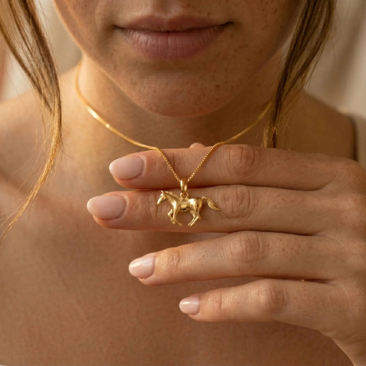 Horse Mission White Gold Necklace